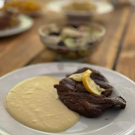 فيلة Villa's Gio Shala River Moll' e Shoshit