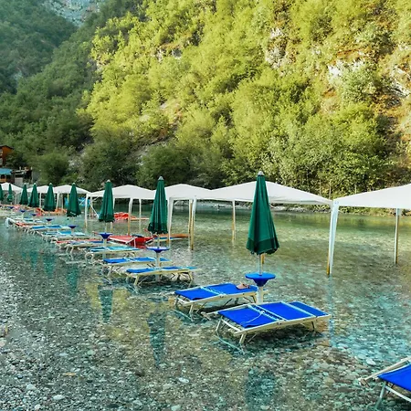 Villa's Gio Shala River Вилла Moll' e Shoshit