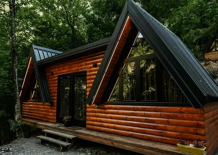 Villa's Gio Shala River * Moll' e Shoshit