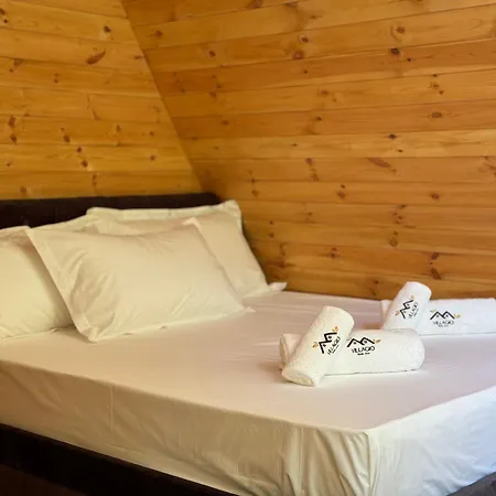 Вилла Villa's Gio Shala River *