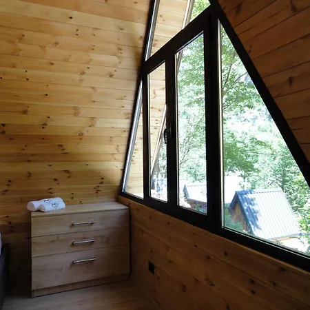 Willa Villa's Gio Shala River *