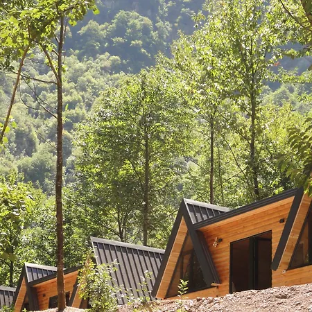 Вилла Villa's Gio Shala River *