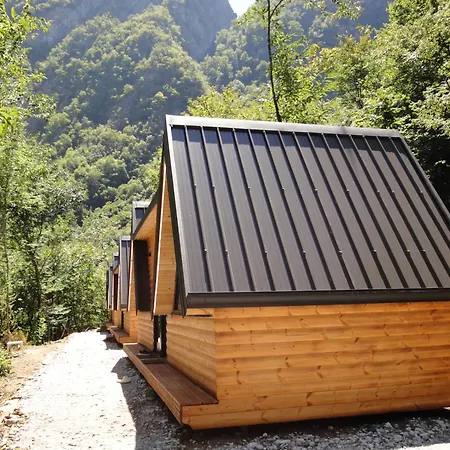 Willa Villa's Gio Shala River