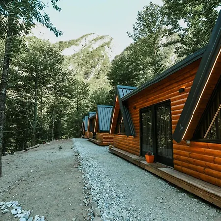 Villa's Gio Shala River 别墅 *