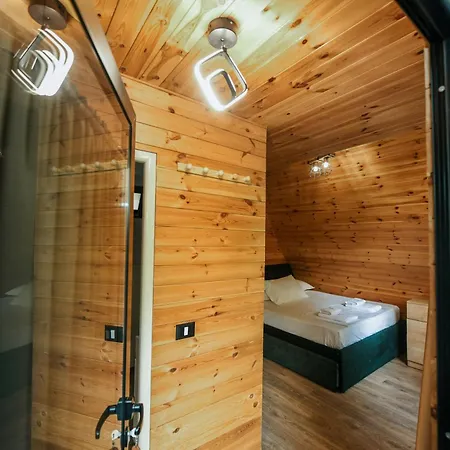 Villa's Gio Shala River Willa *