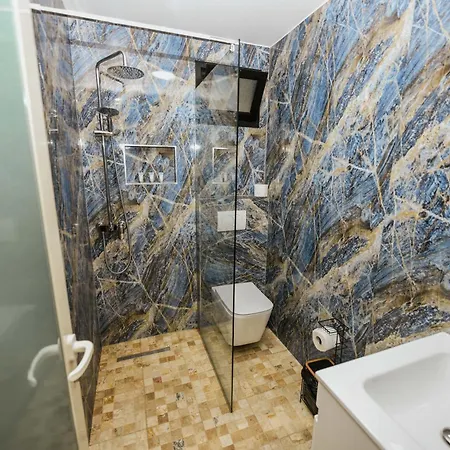 Villa's Gio Shala River 别墅 *