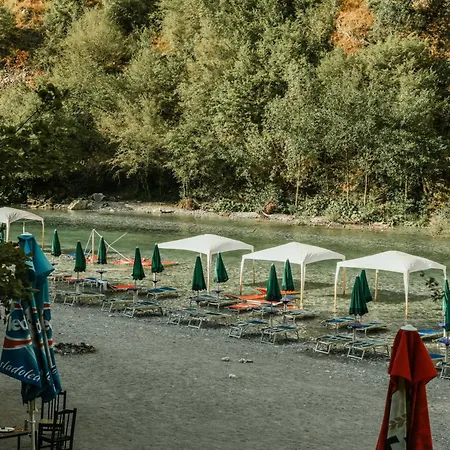 Villa's Gio Shala River * Moll' e Shoshit