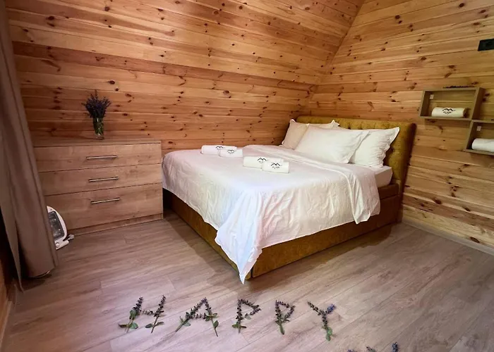 Villa's Gio Shala River Villa Moll' e Shoshit