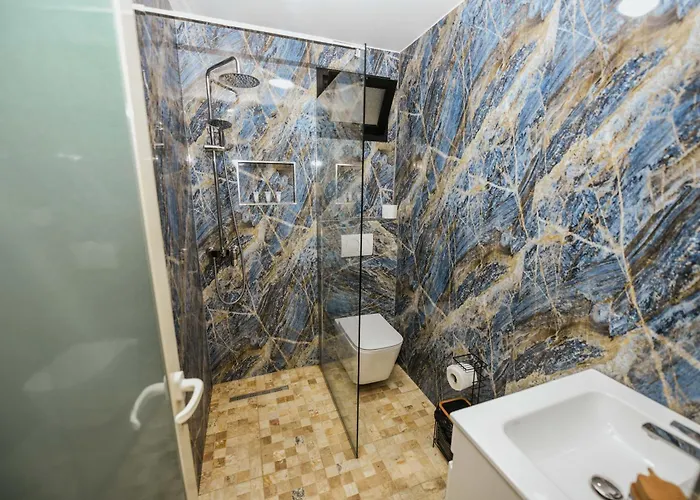 Villa's Gio Shala River Villa *