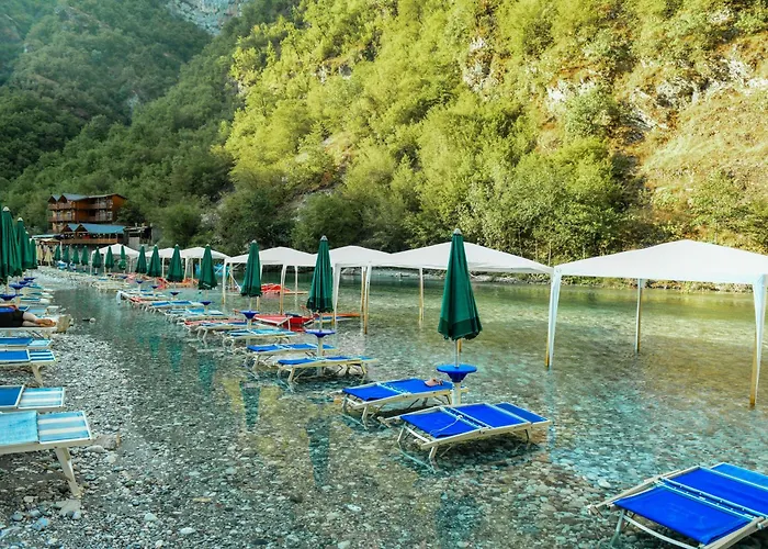 Villa's Gio Shala River Villa Moll' e Shoshit